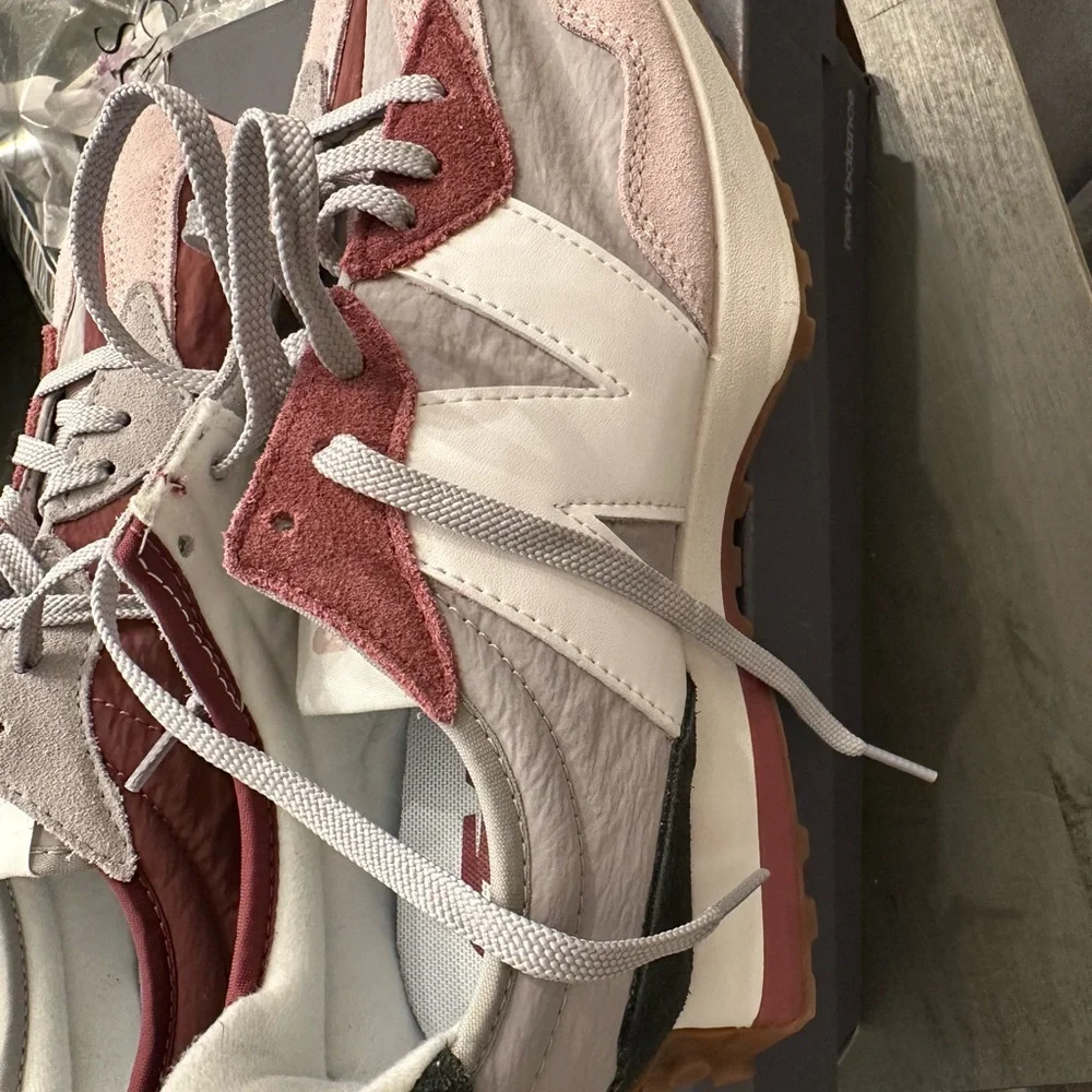 New Balance Rose and Charcoal Sneakers - Picture 2 of 4